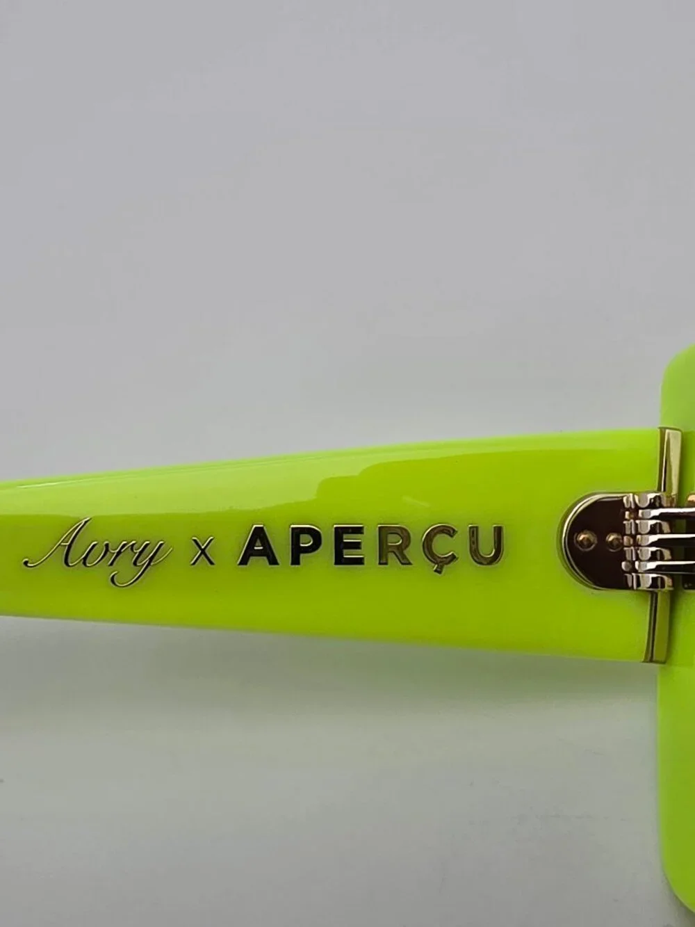 Apercu x Avry Passion Fruit First Edition Neon Green Frame Green Lens Sungalsses